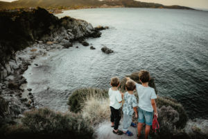 Toată familia în rulotă. Off camping în Grecia